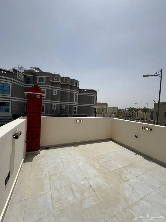 فيلا تشطيب شخصي ممتازه بسعر مميز 15