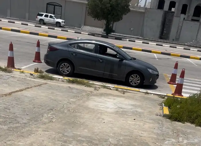 تعليم و تدريب قيادة السيارات Vip 4