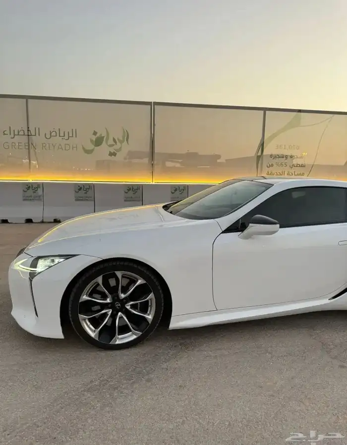 سيارة Lc500 رياضية مميزة بسعر تنافسي 5