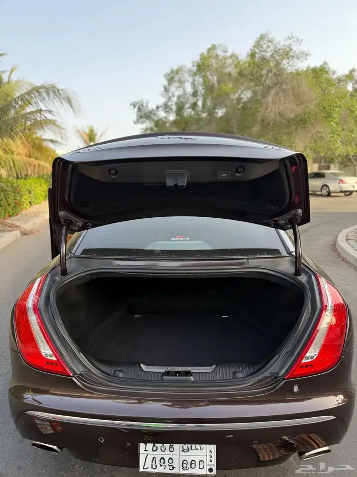 جاكوار XJ L 2014 أعلى فئة نادرة جدا  مواصفات VIP مخزنة 40