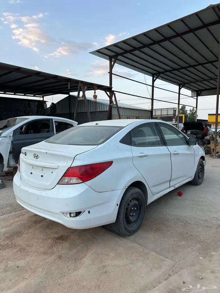 هونداي اكسنت 2013 تشليح 3