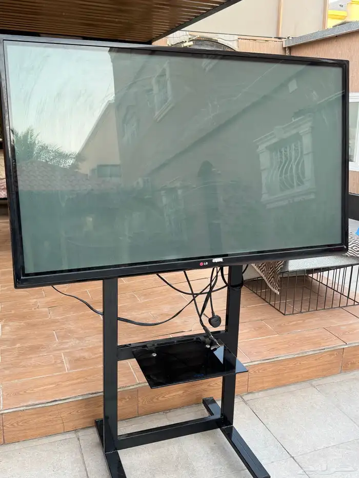 2 تلفزيون بلازما LG و 1 حامل شاشة 0