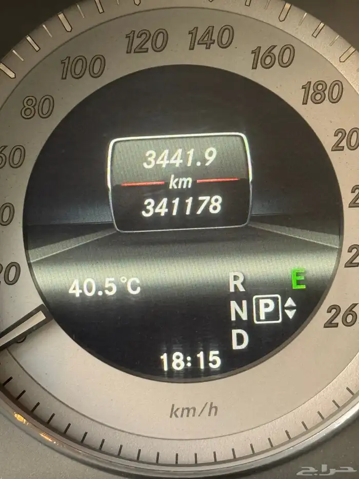 مرسيدس glk 350 موديل 2013 4