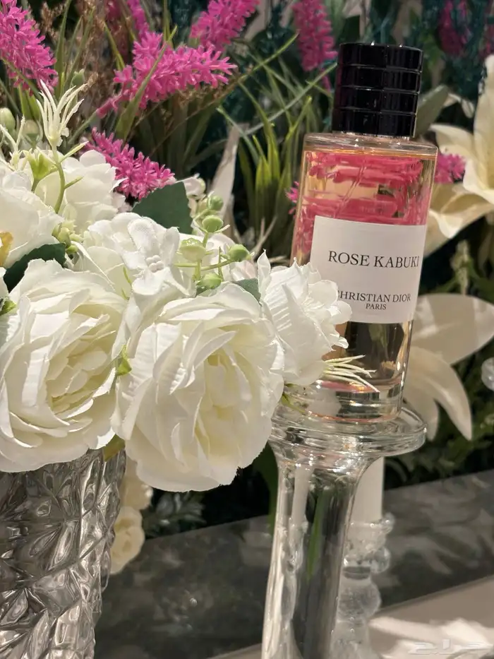 عرض الاجازة كورنر عطور 850 شامل عشر عطور تنسيق ومشرفة 5