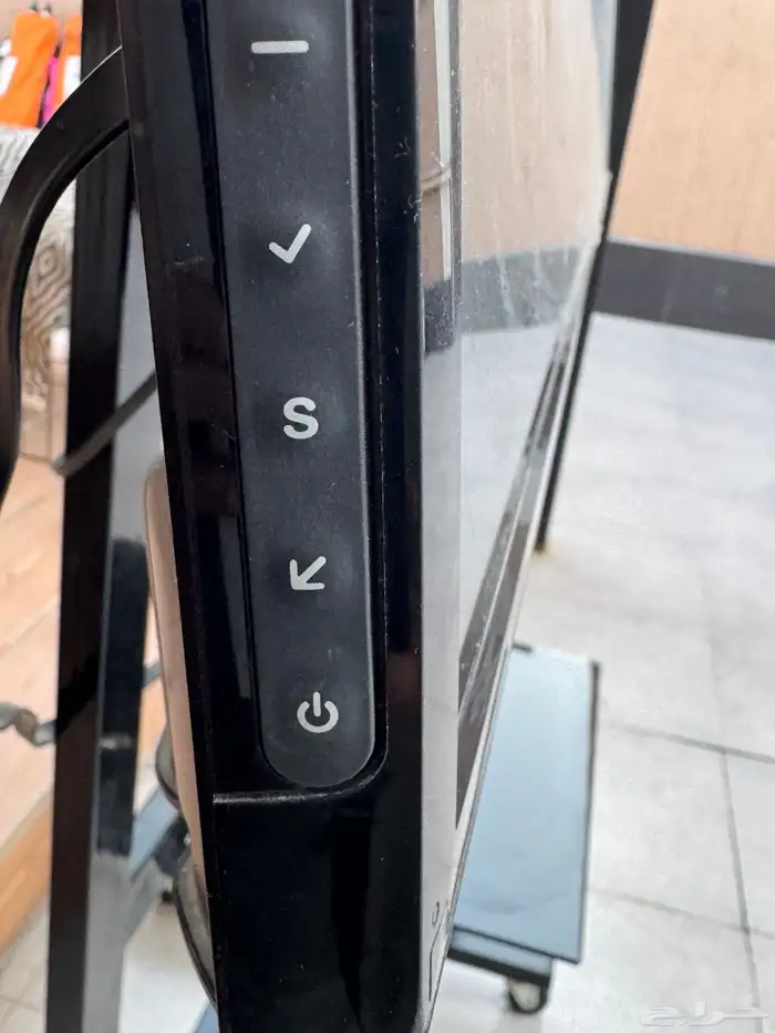 2 تلفزيون بلازما LG و 1 حامل شاشة 2