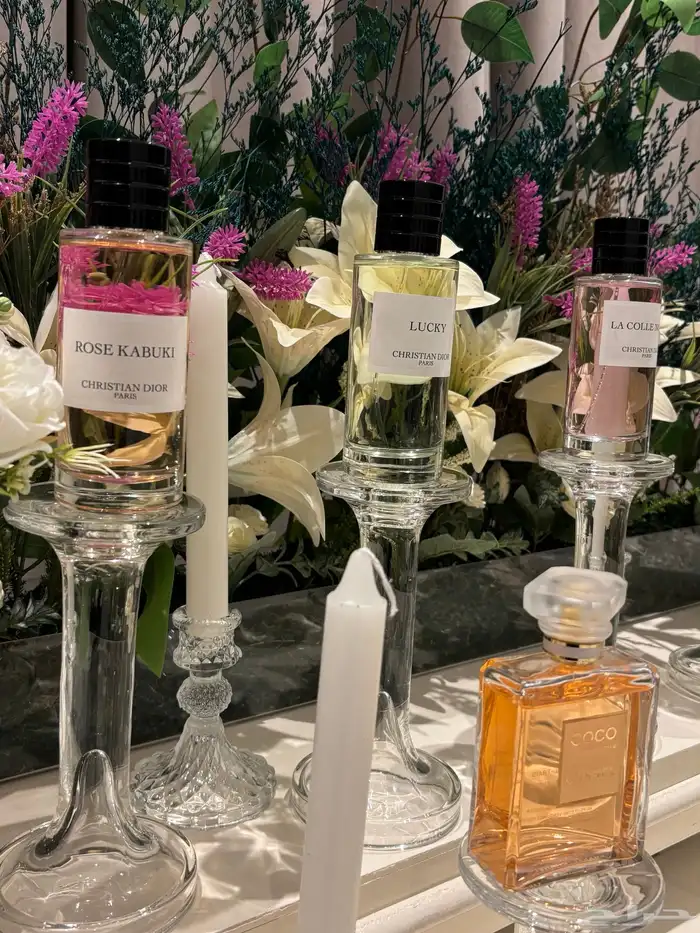 عرض الاجازة كورنر عطور 850 شامل عشر عطور تنسيق ومشرفة 1