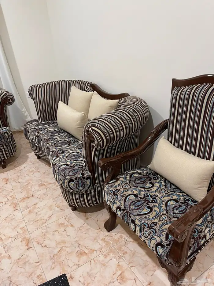 كنب اثاث نظيف للبيع 1