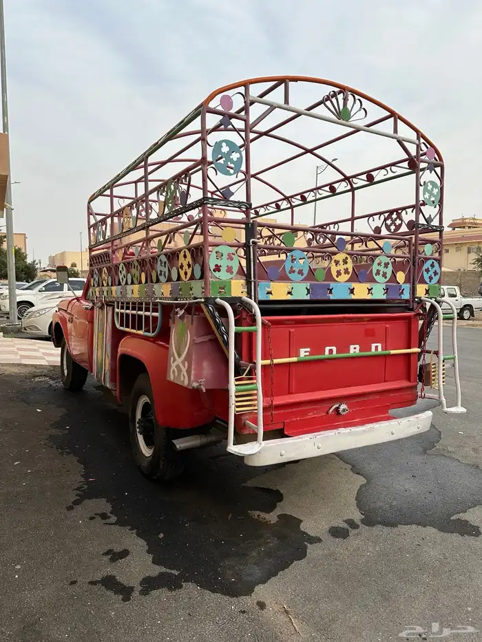 فورد سيارة تراثيه للإيجار 4