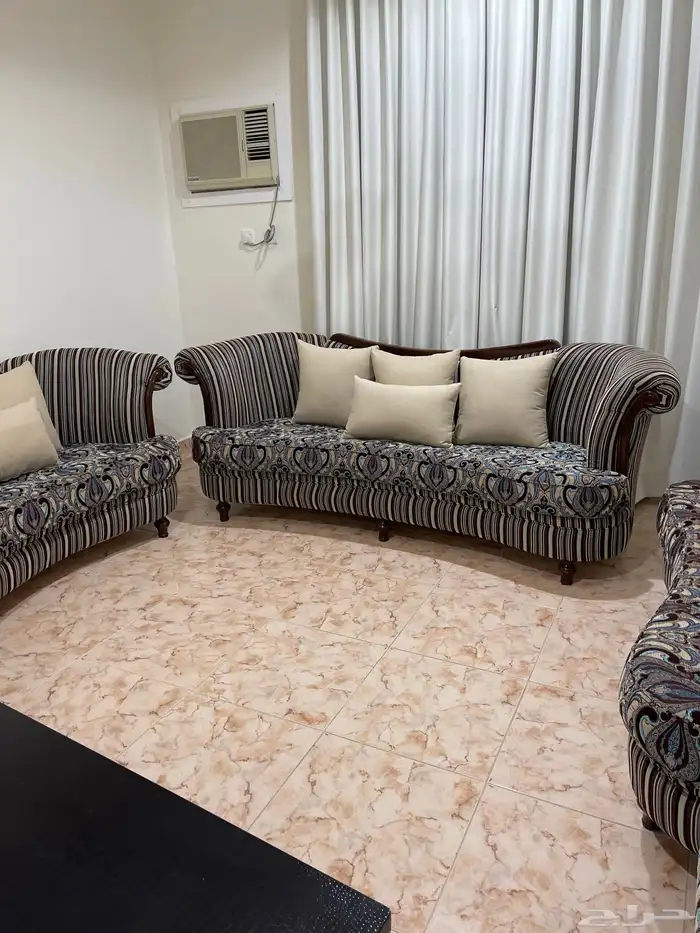 كنب اثاث نظيف للبيع 3