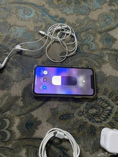 ايفون اكس ار للبيع او البدل 6