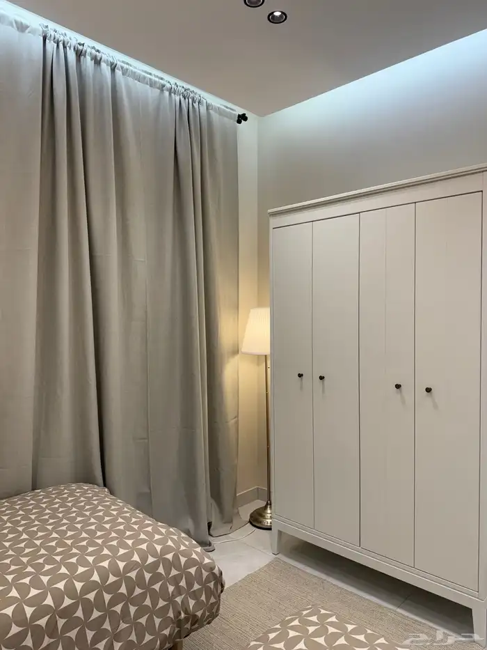 شقة عائلية فاخرة حي السلامة 42