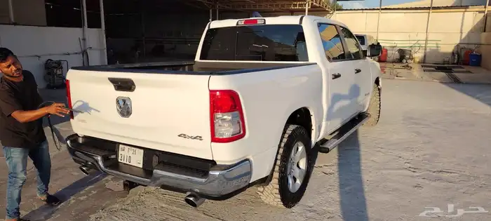 فرصة لا تتكرر  للبيع دودج رام 1500 HEMI موديل 2020 4