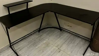 مكتب حرفL لا يشكي من شي 3