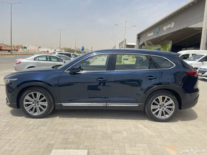 للبيع مازداCX9 2022 سيجنيتشر فل كامل 3