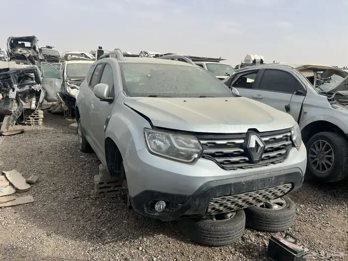 رينو داستر 2020 قطع غيار فقط تشليح 3