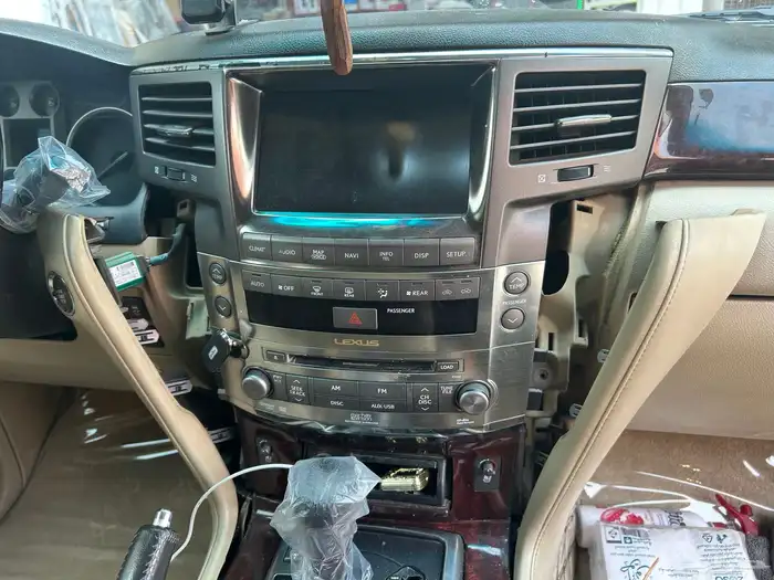الكزاس LX570 6