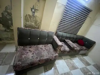 كنب ايطالي بحالة جيده 1