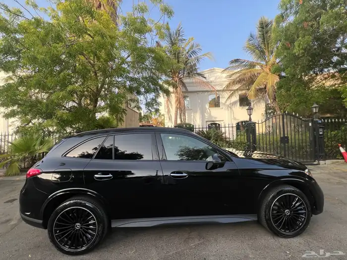 مرسيدسGLC300 AMG NIGHT PACKAGE 2024 0
