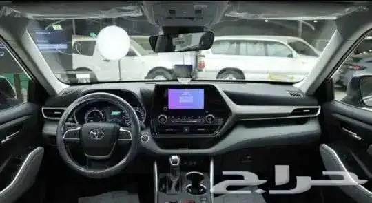 تويوتا هاى لاندر GLE نص فل 2025 18