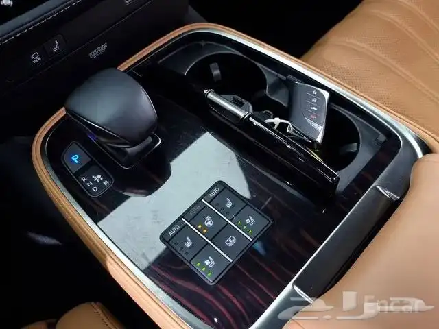 لكزس LS 500 بنزين 2023 فل كامل استيراد من كوريا 8