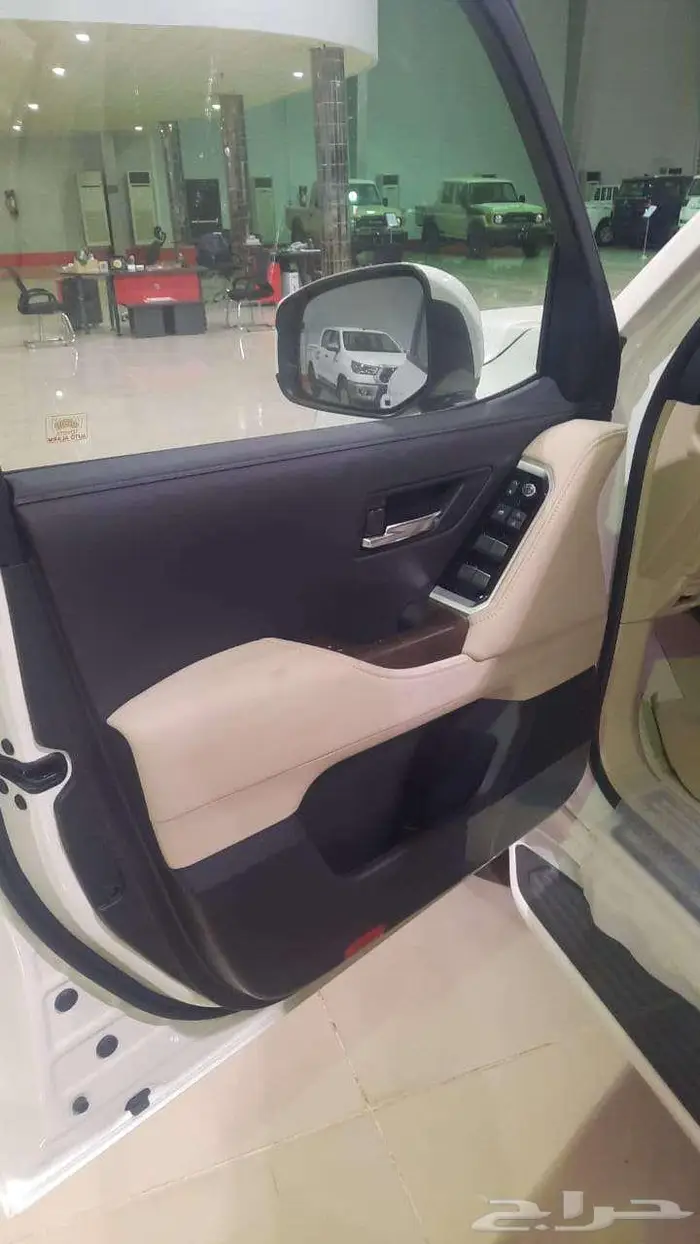 وارد اليحيى GXRبنزين 6سلندر 4.0 لتر تنفس طبيعي جلد بيج 2025 10