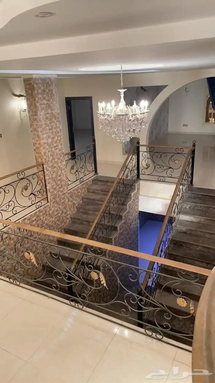 فيلا سكنية استثمارية للبيع بسعر مميز 5