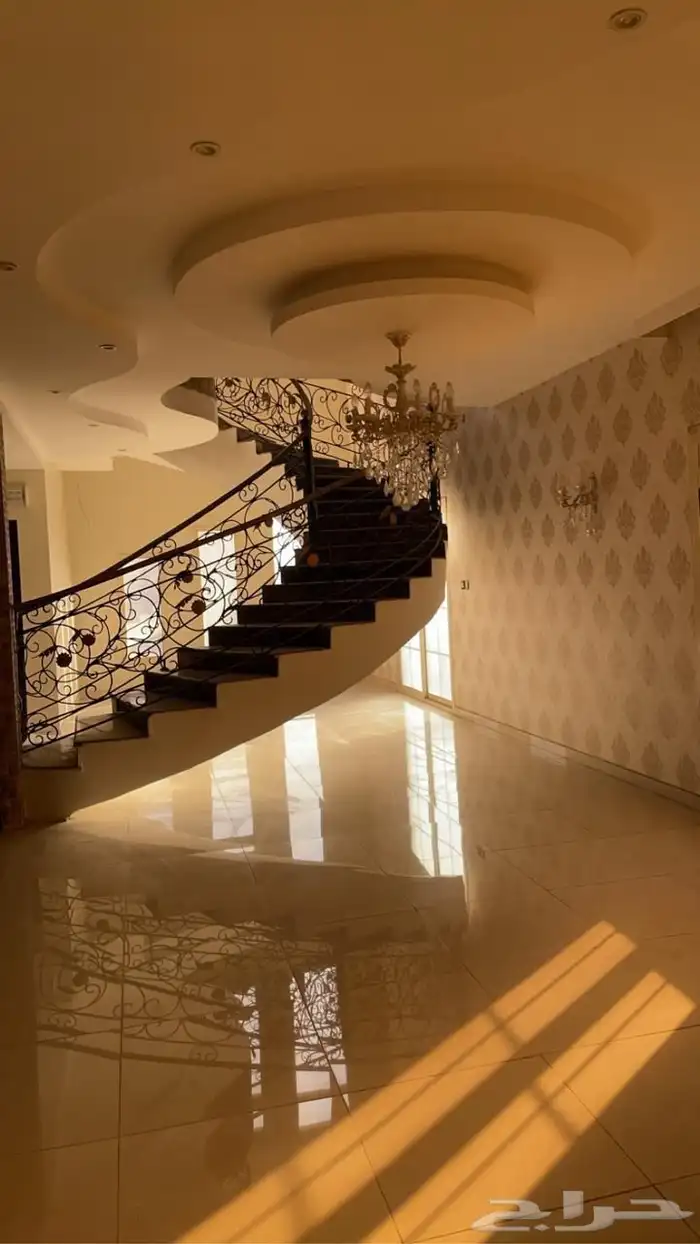 فيلا سكنية استثمارية للبيع بسعر مميز 8