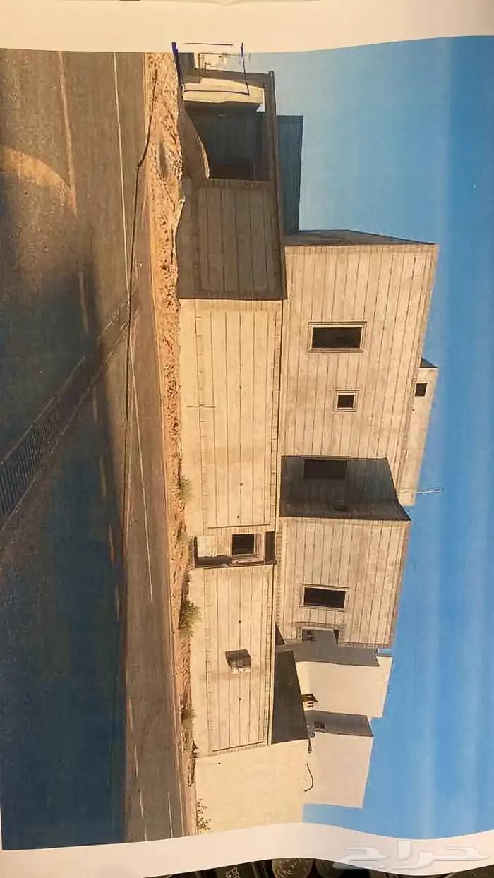 فله عظم على شارعين في حي الافق في عيون الجواء 2