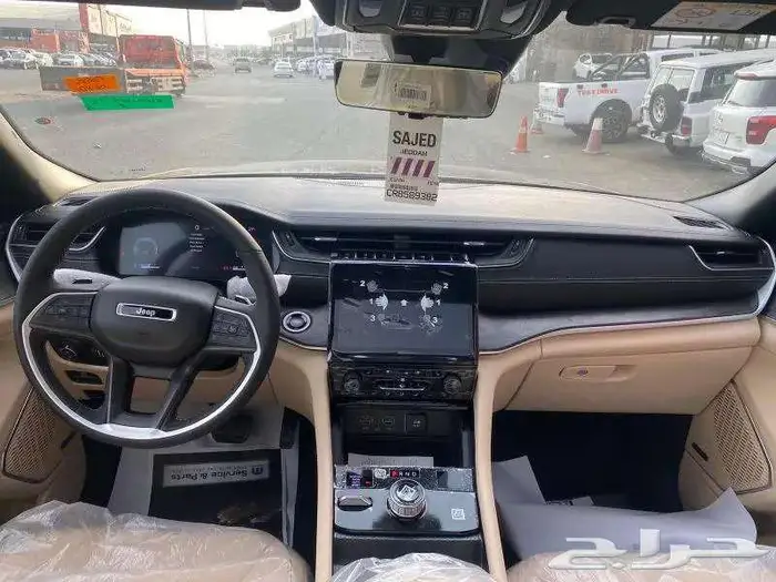 جراند شيروكي ليميتد بلس 3.6 بانورما موديل 2024 اقساط وكاش 12
