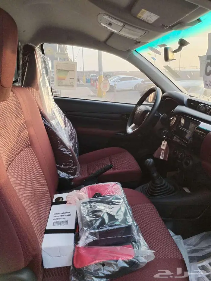 تويوتا - هايلوكس غماره- بنزين GLX - طيس موديل 2025 7