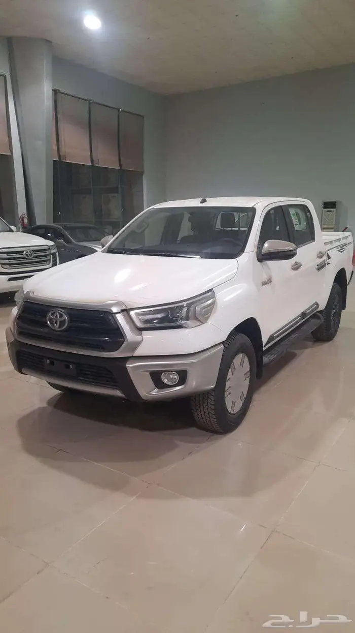 وارد اليحيى هايلكس غمارتين بنزين دبل اتوماتيك جنط كروم 2025 0