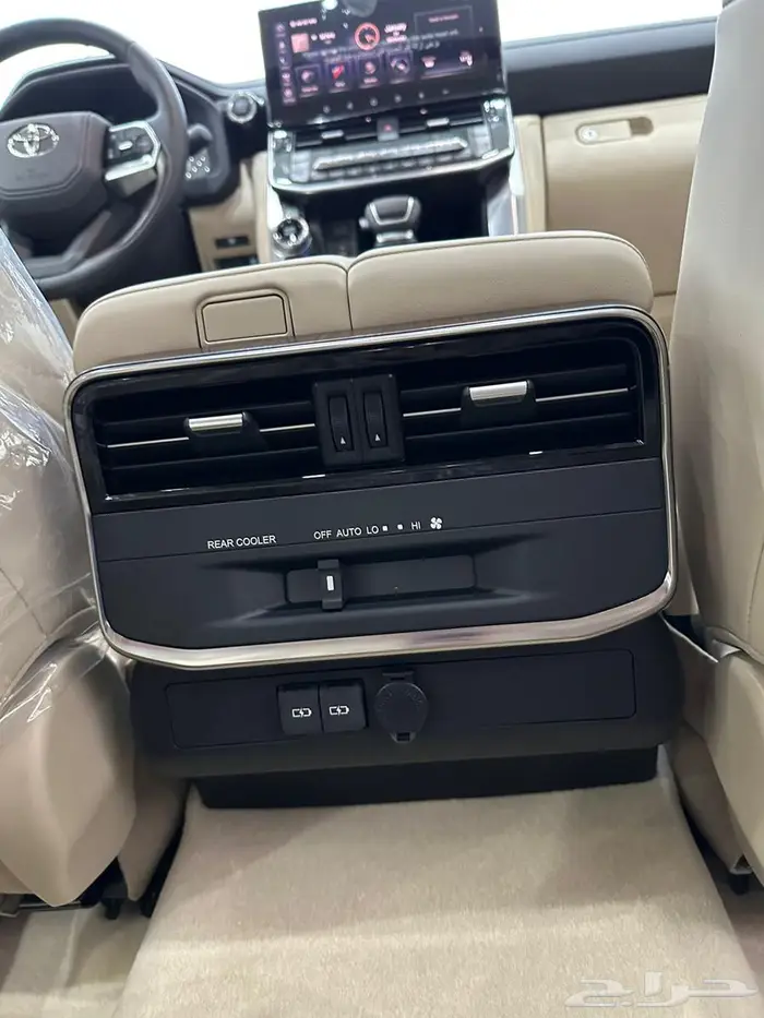 تويوتا لاندكروزر GX.R L(4) 2025 كاش وتقسيط جميع البنوك 12