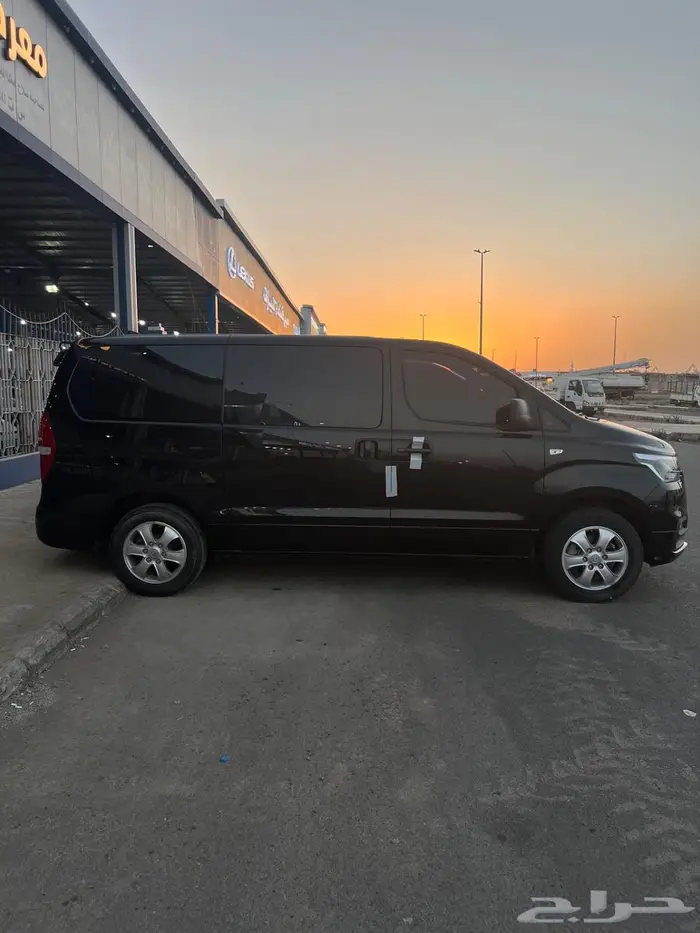 متوفر عدد 4 باصات اتش ون ديزل 2021 7