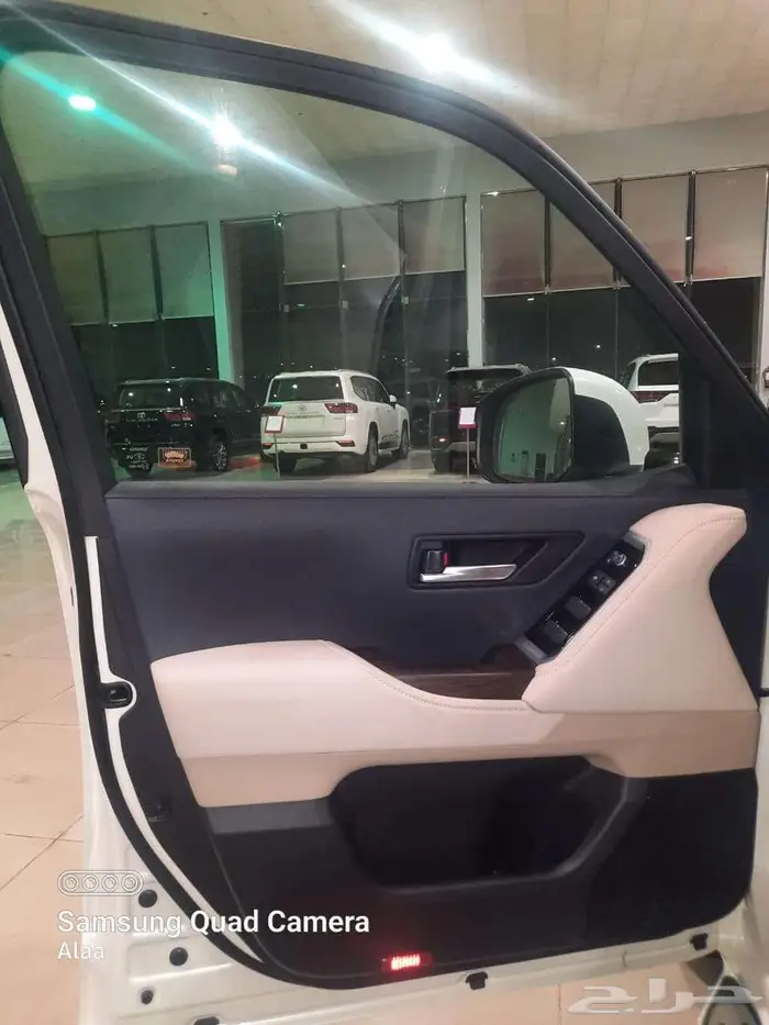 وارد اليحيى GXRبنزين 6سلندر 3.5 لتر توين تيربو جلد بيج 2025 18