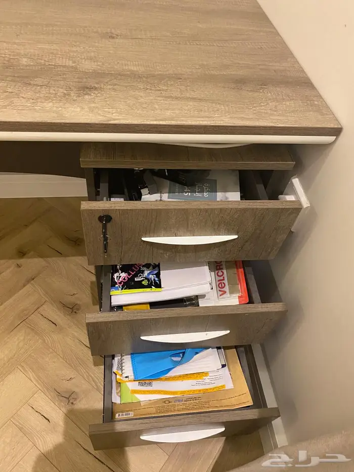 مكتب او طاولة للبيع جديدة 5