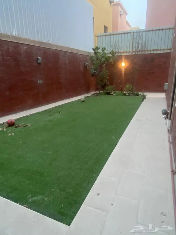 فيلا للبيع بحي الشعلة بالدمام 3