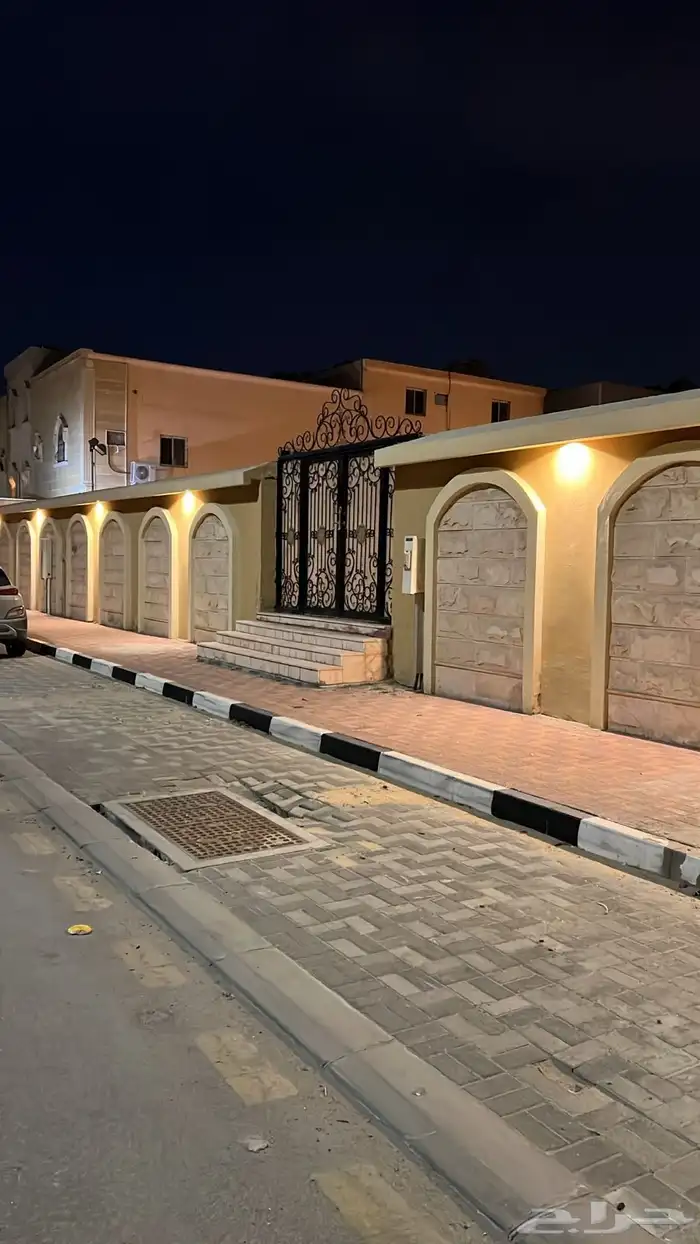 دور للإيجار حي المنار 0