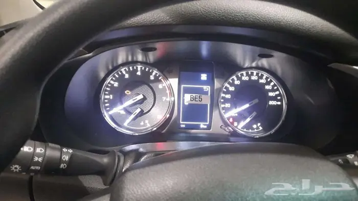 وارد اليحيى هايلكس غمارتين بنزين دبل اتوماتيك جنط كروم 2025 12