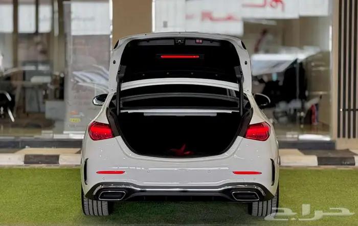 مرسيدس C300 AMG - 4MATIC موديل 2023 كاش او تمويل 3