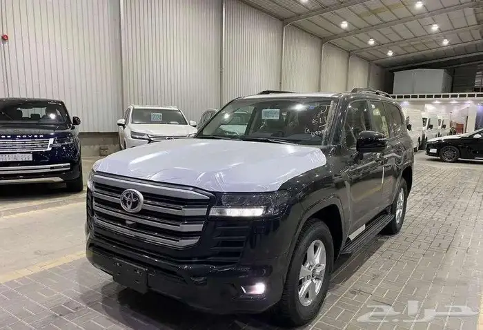 تويوتا لاندكروزر GXR2 بنزين 2025 أصفار سعودي 5