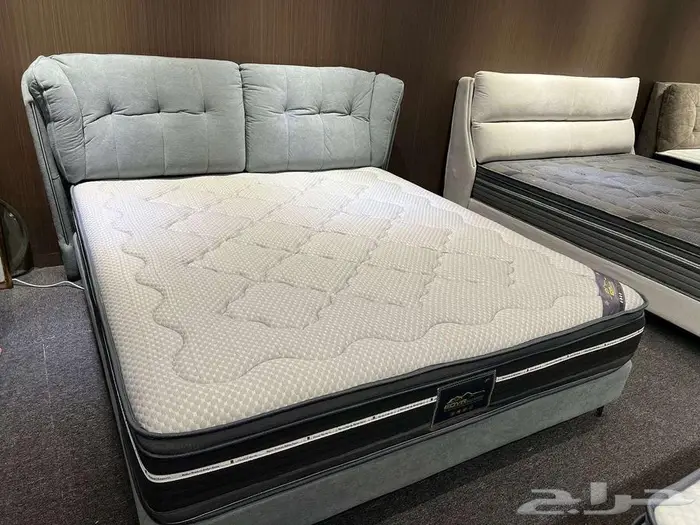 سرير مع اضاءه 1