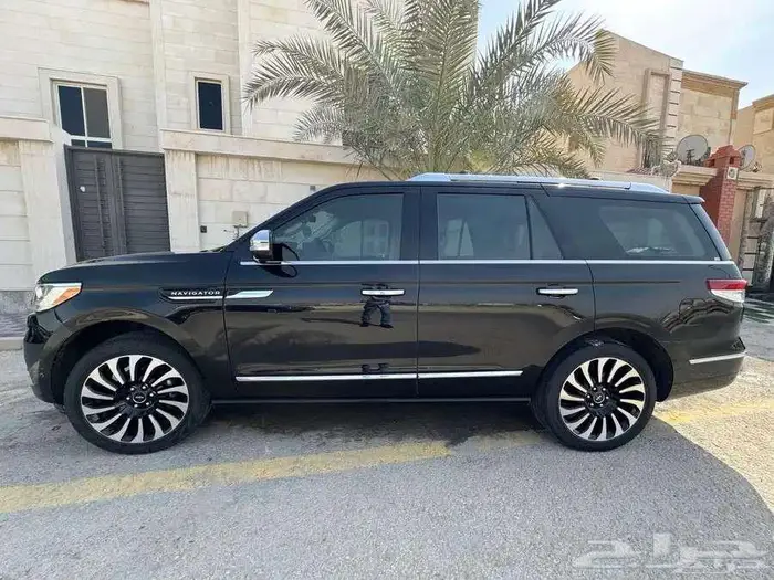 لنكولن نافيجتور 2022 فل كامل بحالة الجديد 0