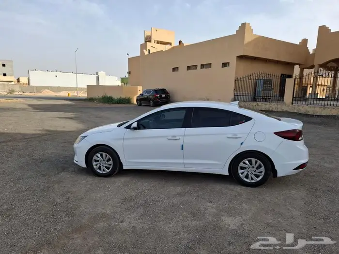 هيونداي النترا 2019 بحالة ممتازه نظيفه البيع لظروف السفر 20