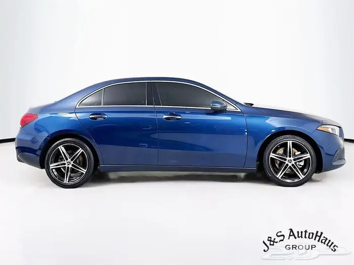 2022 Mercedes-Benz A 220 4MATIC 22