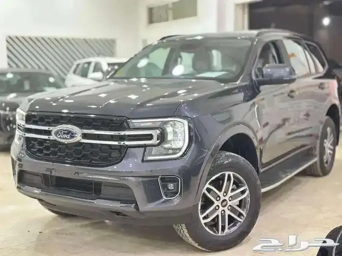 فورد ايفرست XLT نص فل بنزين 2025 6