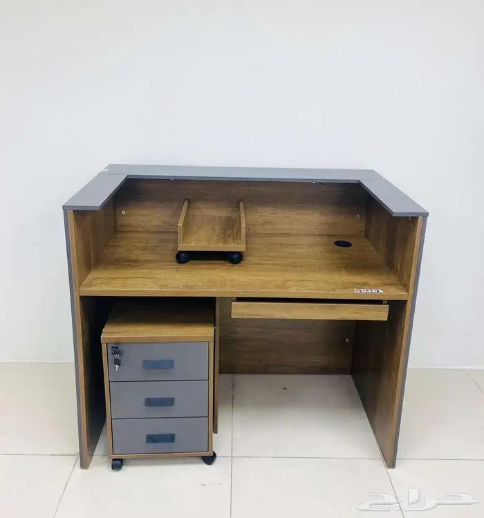 كاونتر مكاتب استقبال مودرن وسط 0