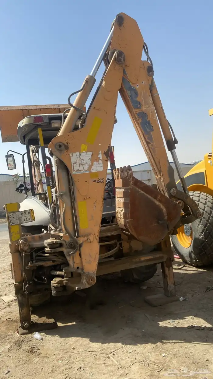 نشتري ونبيع جميع انواع المعدات الثقيلة 39