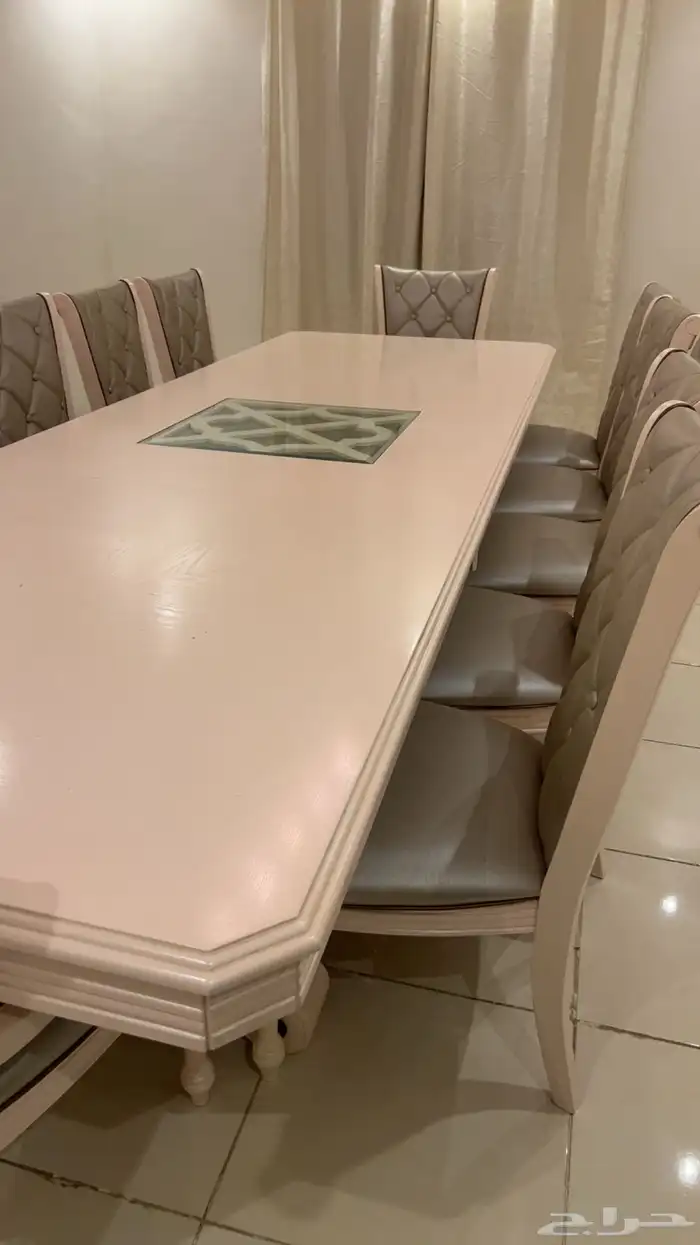 طاولة طعام نظيفة 12 كرسي الطول 3.60 متر والعرض 1.20 متر 2