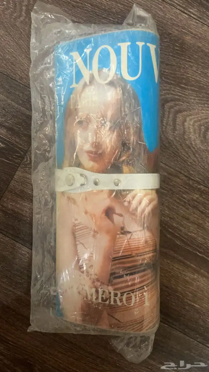 شنطة نسائية قديمة تم البيع تم البيع 0
