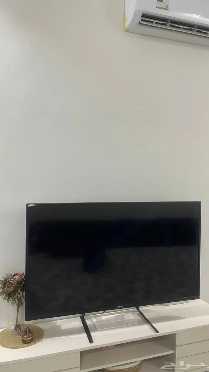 تلفزيون للبيع يحتاج صيانة بس 0